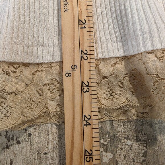 Emma James White V-neck Long-sleeved Button Top with Lace Trim Size XL - Picture 6 of 6